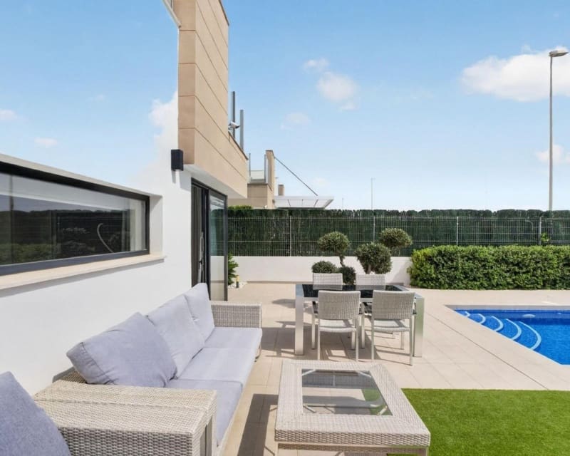 3 chambre Villa/Maison à vendre à Guardamar del Segura avec piscine - 450 000 € (Ref: 10023097)