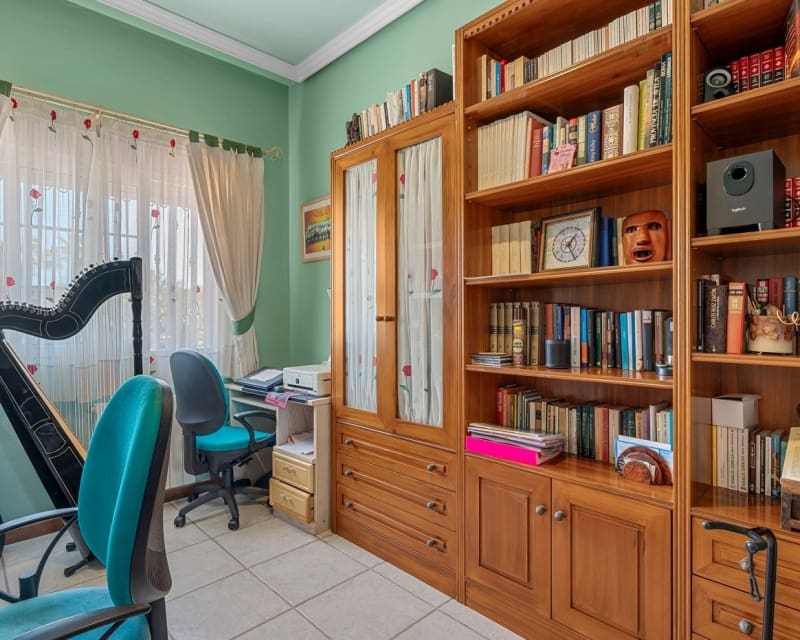6 bedroom Villa for sale in La Mata with pool - € 950,000 (Ref: 10044059)