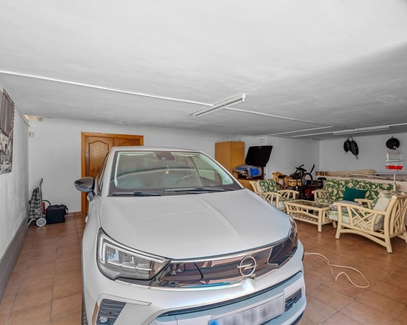 6 bedroom Villa for sale in La Mata with pool - € 950,000 (Ref: 10044059)