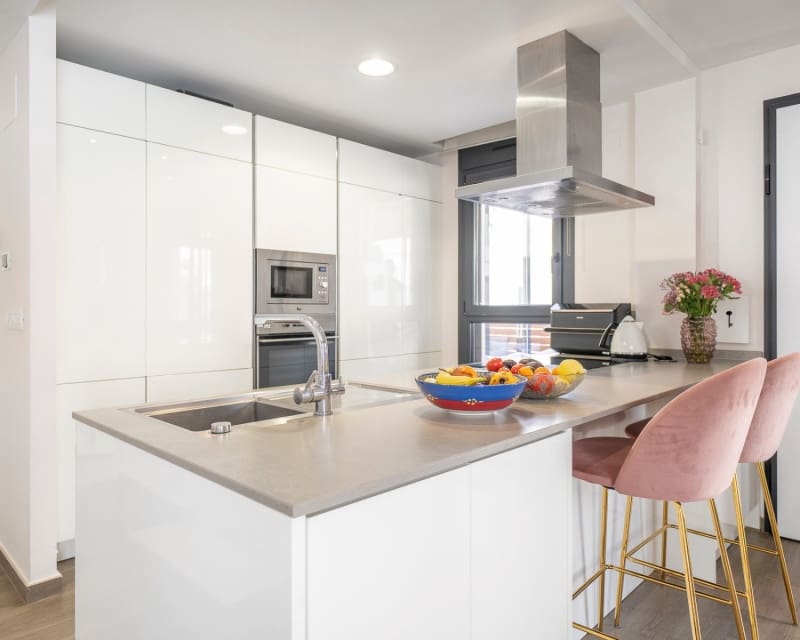 5 soveværelse Villa til salg i Torrevieja med swimmingpool - € 559.000 (Ref: 10044060)