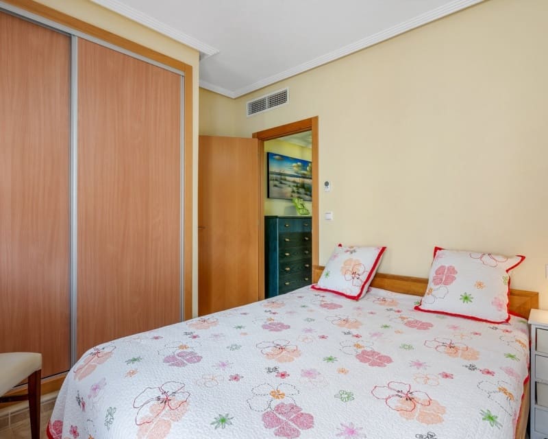 3 bedroom Townhouse for sale in Villamartin with pool - € 345,000 (Ref: 10044065)