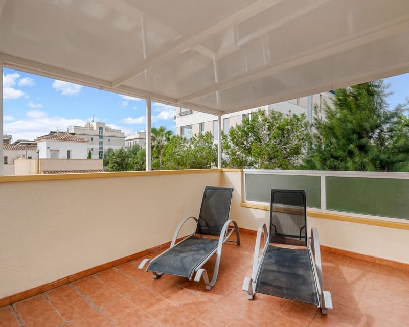 3 bedroom Townhouse for sale in Villamartin with pool - € 345,000 (Ref: 10044065)