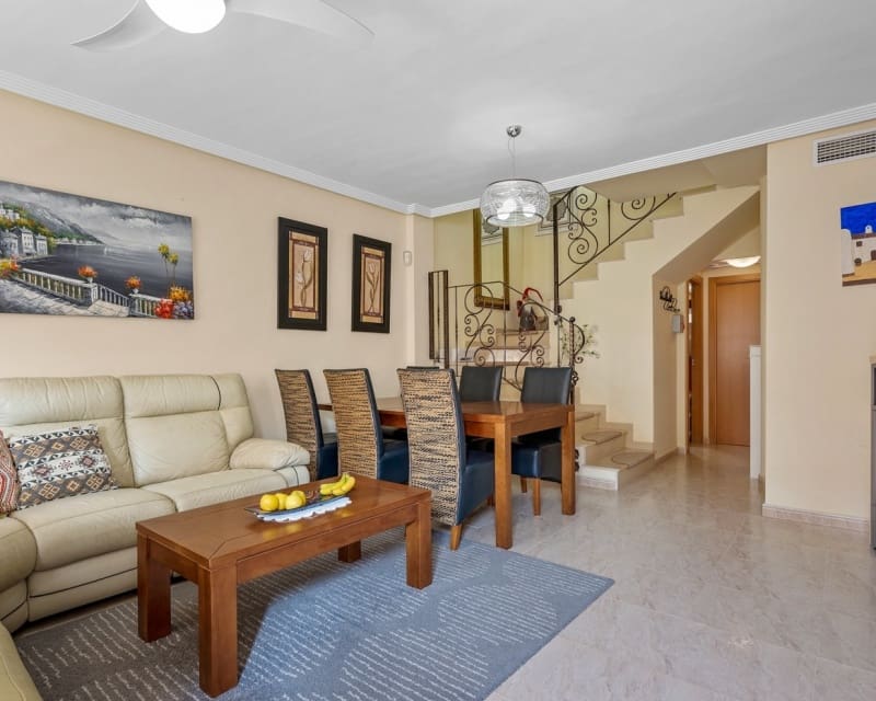 3 bedroom Townhouse for sale in Villamartin with pool - € 345,000 (Ref: 10044065)