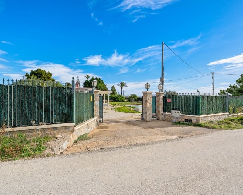 3 Zimmer Finca/Landgut zu verkaufen in Elche / Elx mit Pool - 370.000 € (Ref: 10044066)