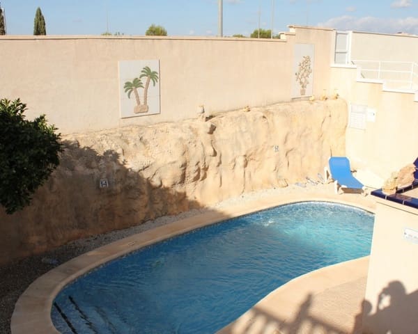 5 quarto Moradia para venda em Playa Flamenca, Orihuela com piscina - 359 995 € (Ref: 10044070)
