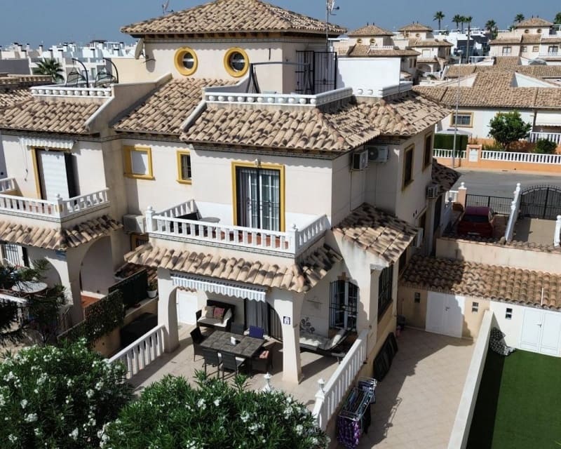 2 chambre Villa/Maison à vendre à Cabo Roig avec piscine garage - 269 000 € (Ref: 10044071)