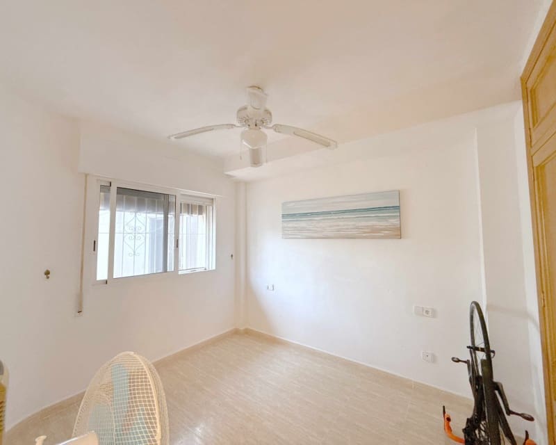 1 Zimmer Apartment zu verkaufen in Cabo Roig mit Pool - 149.950 € (Ref: 10044072)