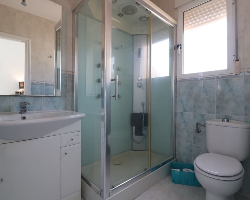 4 bedroom Villa for sale in Benimar with pool garage - € 390,000 (Ref: 10044189)