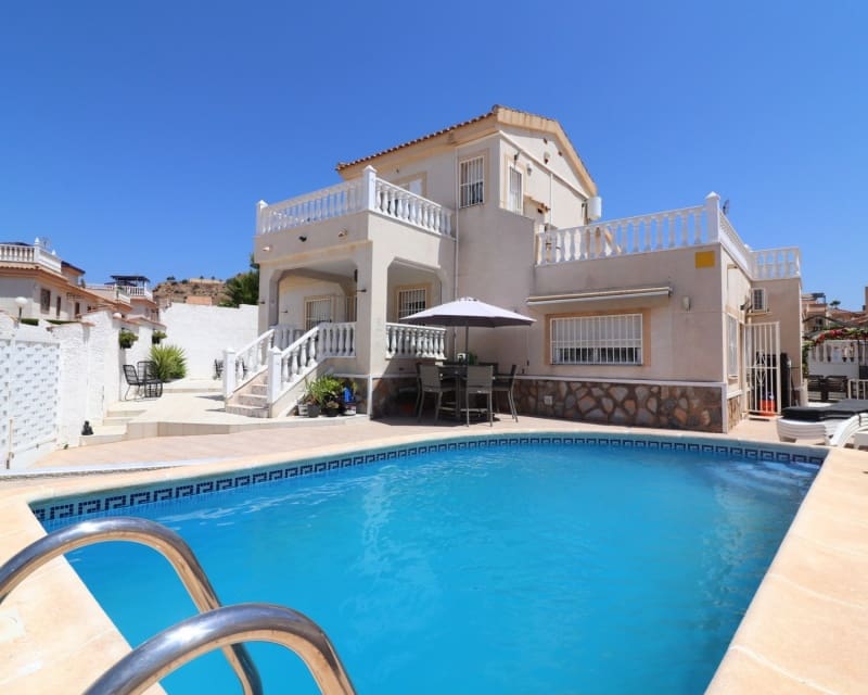 4 bedroom Villa for sale in Benimar with pool garage - € 390,000 (Ref: 10044189)