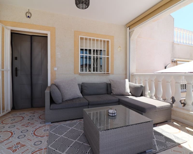 4 bedroom Villa for sale in Benimar with pool garage - € 390,000 (Ref: 10044189)