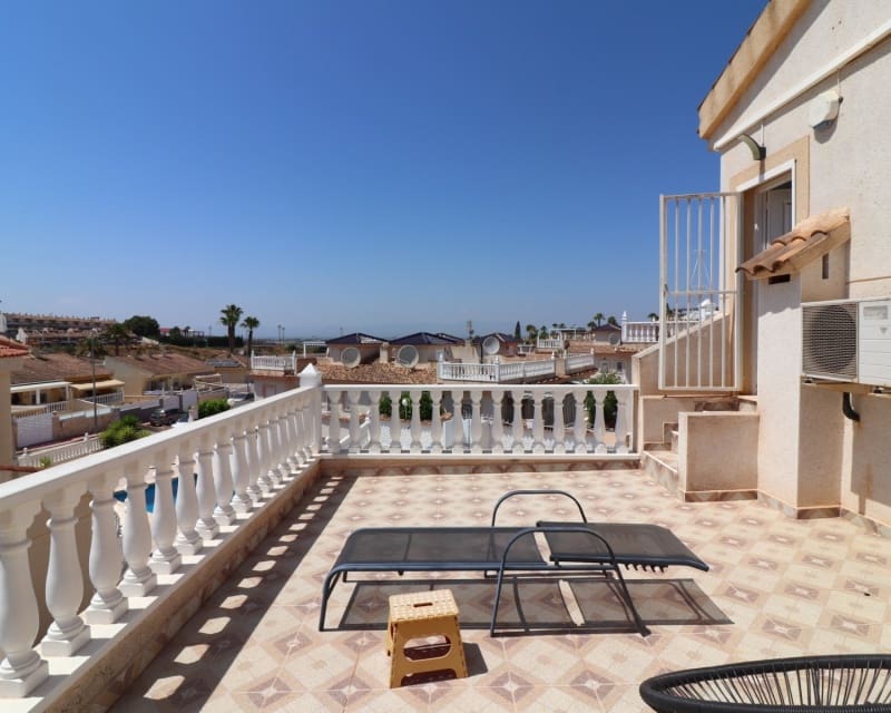 4 bedroom Villa for sale in Benimar with pool garage - € 390,000 (Ref: 10044189)