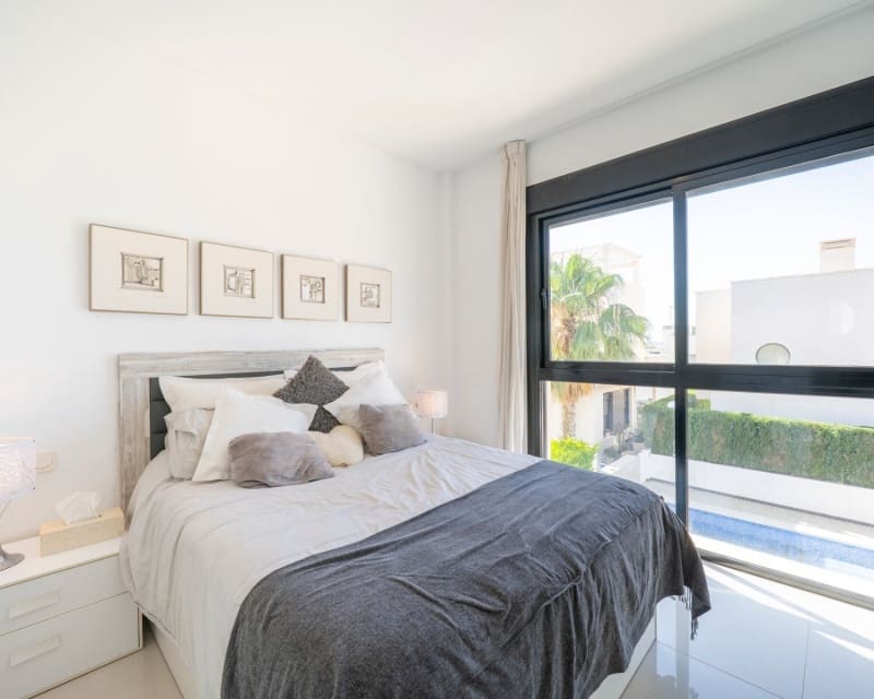 Chalet de 3 habitaciones en Ciudad Quesada en venta con piscina garaje - 399.000 € (Ref: 10044191)