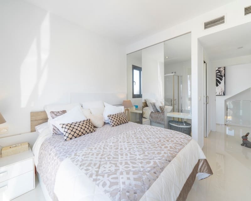 Chalet de 3 habitaciones en Ciudad Quesada en venta con piscina garaje - 399.000 € (Ref: 10044191)