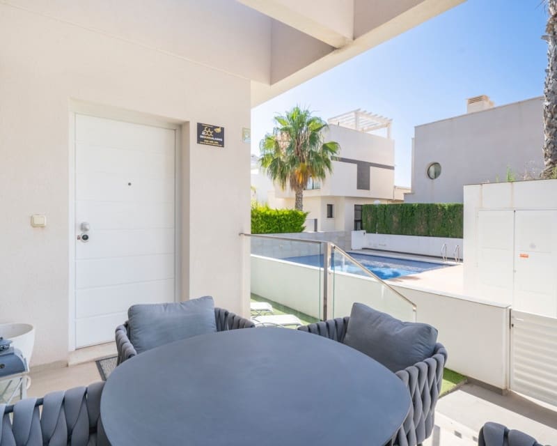 Chalet de 3 habitaciones en Ciudad Quesada en venta con piscina garaje - 399.000 € (Ref: 10044191)