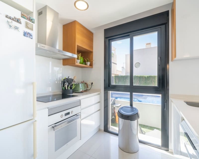 Chalet de 3 habitaciones en Ciudad Quesada en venta con piscina garaje - 399.000 € (Ref: 10044191)