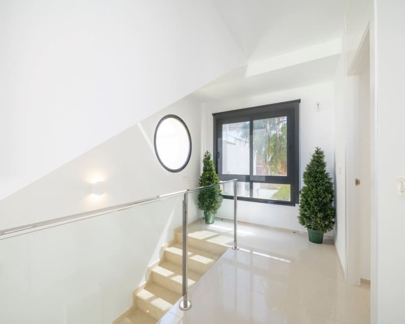 Chalet de 3 habitaciones en Ciudad Quesada en venta con piscina garaje - 399.000 € (Ref: 10044191)