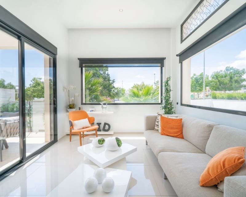 Chalet de 3 habitaciones en Ciudad Quesada en venta con piscina garaje - 399.000 € (Ref: 10044191)