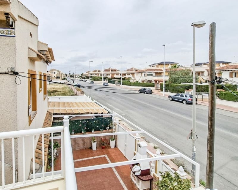 2 Zimmer Haus zu verkaufen in La Zenia mit Pool - 169.000 € (Ref: 10044192)