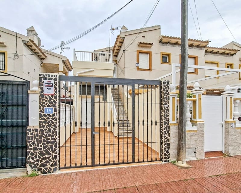 2 Zimmer Haus zu verkaufen in La Zenia mit Pool - 169.000 € (Ref: 10044192)