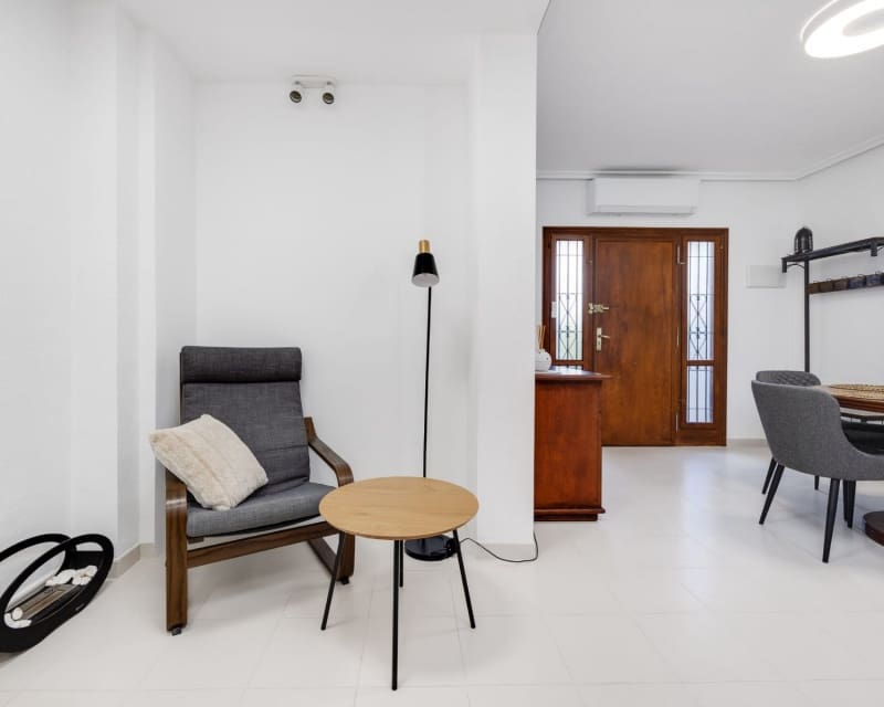 2 sypialnia Apartament na sprzedaż w Playa Flamenca z basenem - 235 000 € (Ref: 10045930)