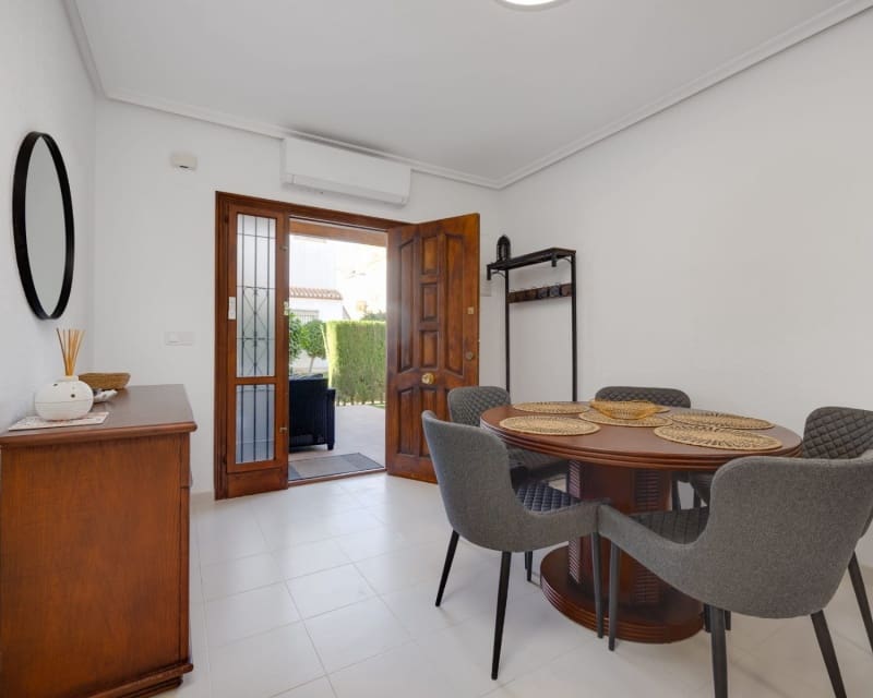 2 sypialnia Apartament na sprzedaż w Playa Flamenca z basenem - 235 000 € (Ref: 10045930)
