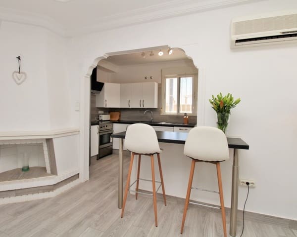 2 bedroom Apartment for sale in Villamartin, Orihuela with pool - € 189,900 (Ref: 10045932)