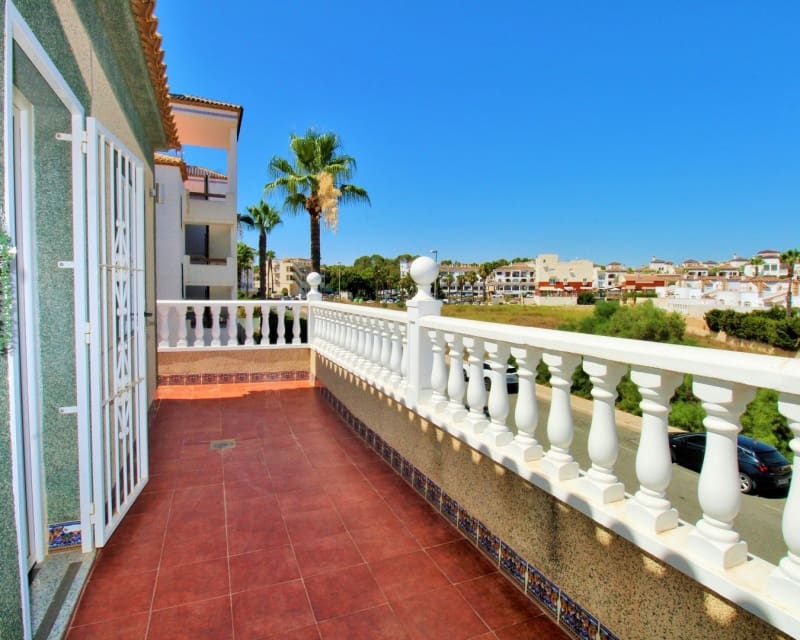2 bedroom Apartment for sale in Villamartin with pool - € 189,900 (Ref: 10045932)