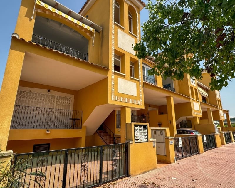Apartamento de 2 habitaciones en Daya Nueva en venta con piscina garaje - 119.000 € (Ref: 10045933)