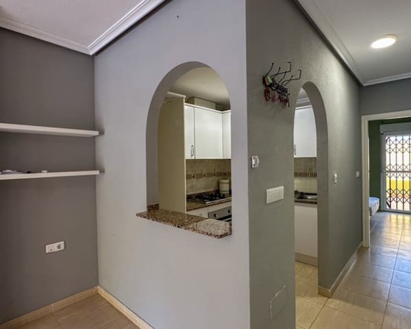 2 soverom Leilighet til salgs i Daya Nueva med svømmebasseng garasje - € 119 000 (Ref: 10045933)
