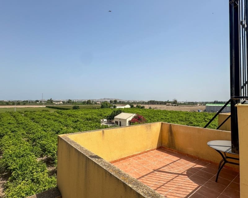 Apartamento de 2 habitaciones en Daya Nueva en venta con piscina garaje - 119.000 € (Ref: 10045933)