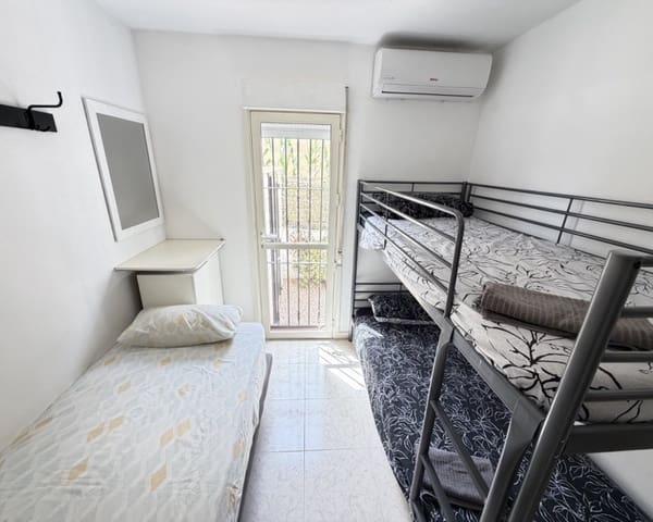 2 slaapkamer Appartement te koop in Villamartin, Orihuela met zwembad - € 159.995 (Ref: 10045935)