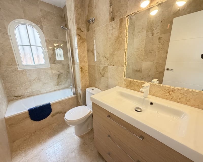 2 soverom Leilighet til salgs i Villamartin med svømmebasseng - € 189 995 (Ref: 10045936)