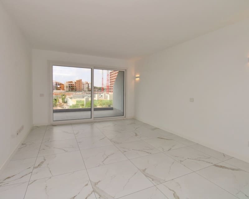 2 chambre Appartement à vendre à Punta Prima avec piscine garage - 359 900 € (Ref: 10045937)