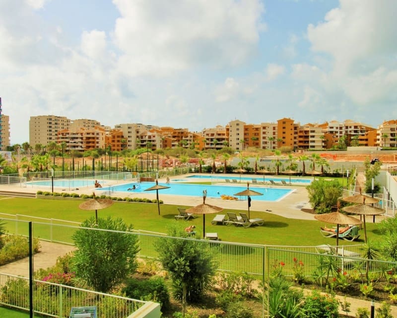 2 chambre Appartement à vendre à Punta Prima avec piscine garage - 359 900 € (Ref: 10045937)