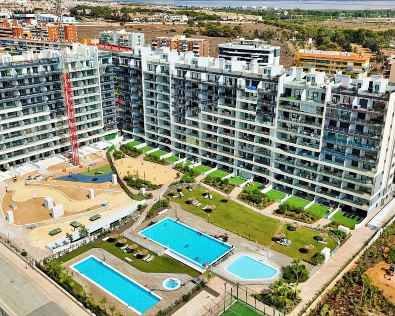 2 chambre Appartement à vendre à Punta Prima avec piscine garage - 359 900 € (Ref: 10045937)
