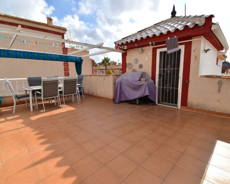 2 makuuhuone Huvila myytävänä paikassa Playa Flamenca mukana uima-altaan 
autotalli - 275 000 € (Ref: 10045938)