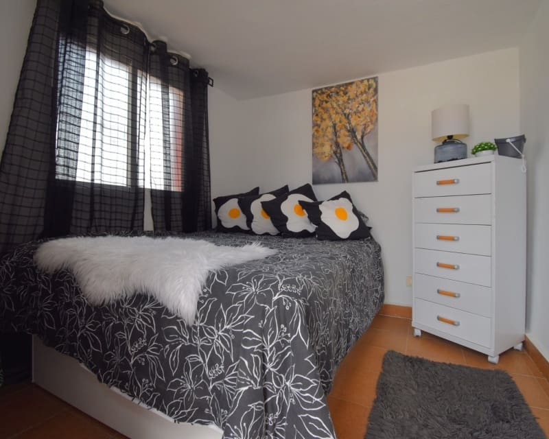 2 makuuhuone Huvila myytävänä paikassa Playa Flamenca mukana uima-altaan 
autotalli - 275 000 € (Ref: 10045938)