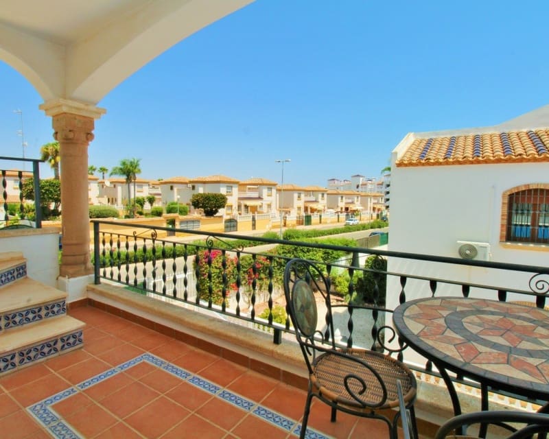 2 bedroom Apartment for sale in Villamartin with pool - € 184,950 (Ref: 10045939)