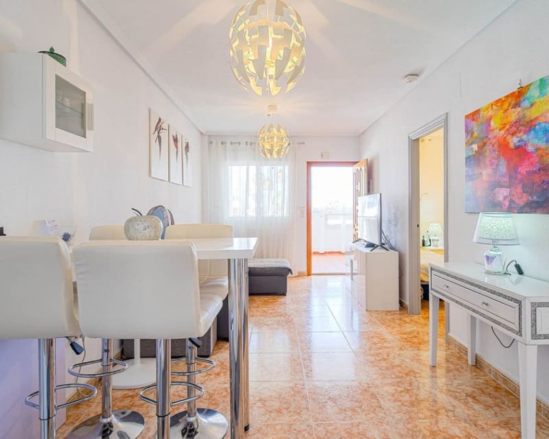 2 sovrum Lägenhet till salu i Orihuela Costa med pool - 174 900 € (Ref: 10045947)