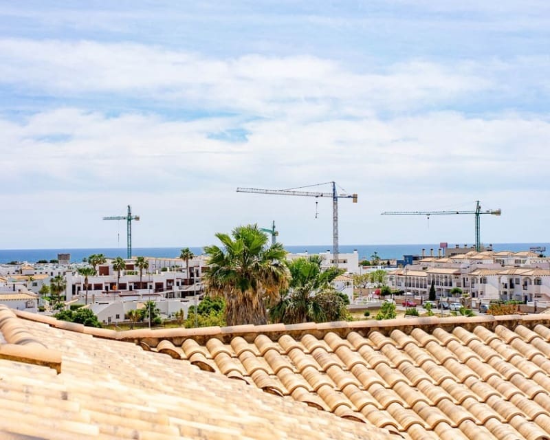 2 sovrum Lägenhet till salu i Orihuela Costa med pool - 174 900 € (Ref: 10045947)