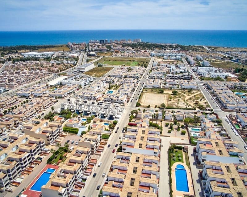 2 sovrum Lägenhet till salu i Orihuela Costa med pool - 174 900 € (Ref: 10045947)