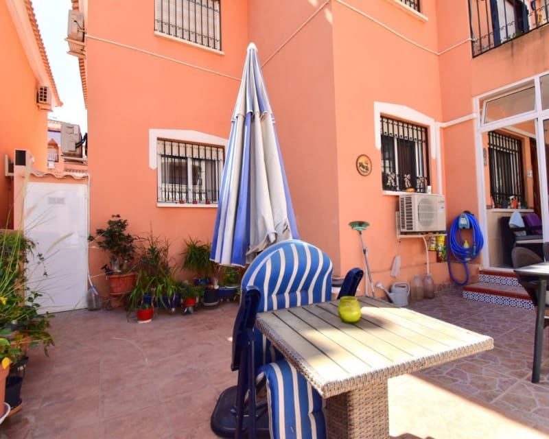 2 bedroom Apartment for sale in Playa Flamenca with pool - € 185,000 (Ref: 10057322)