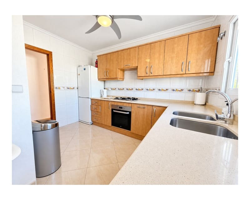 4 soveværelse Villa til salg i San Fulgencio med swimmingpool garage - € 375.000 (Ref: 10057326)