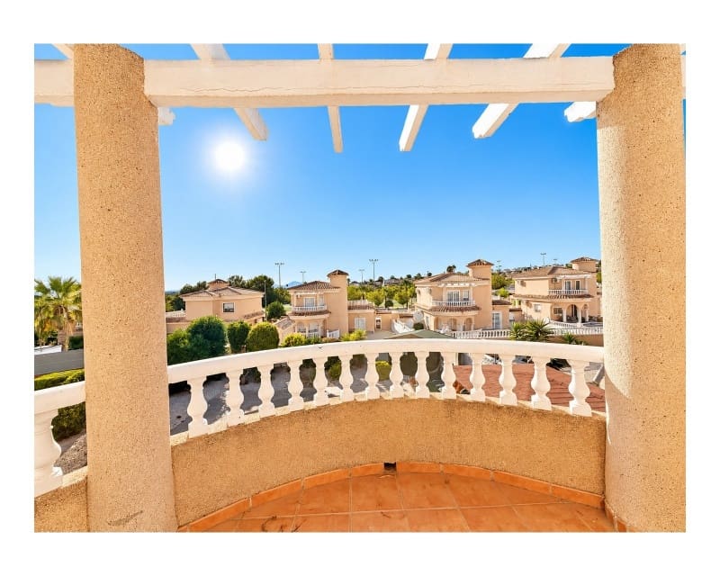 4 soveværelse Villa til salg i San Fulgencio med swimmingpool garage - € 375.000 (Ref: 10057326)