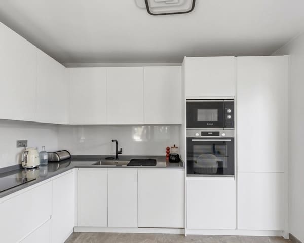 5 Zimmer Villa zu verkaufen in Los Balcones mit Pool Garage - 849.000 € (Ref: 10057328)