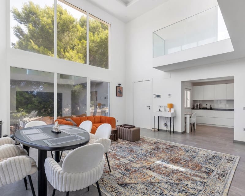 5 Zimmer Villa zu verkaufen in Los Balcones mit Pool Garage - 849.000 € (Ref: 10057328)