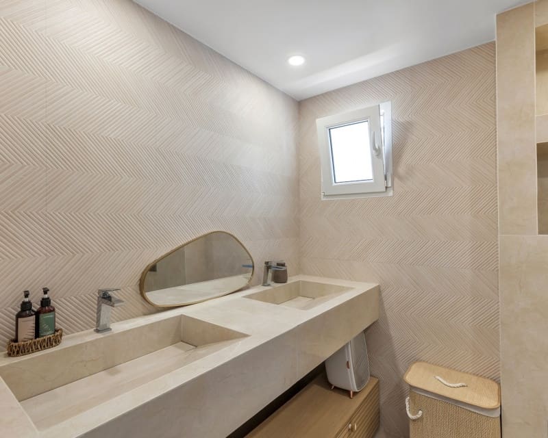 5 Zimmer Villa zu verkaufen in Los Balcones mit Pool Garage - 849.000 € (Ref: 10057328)