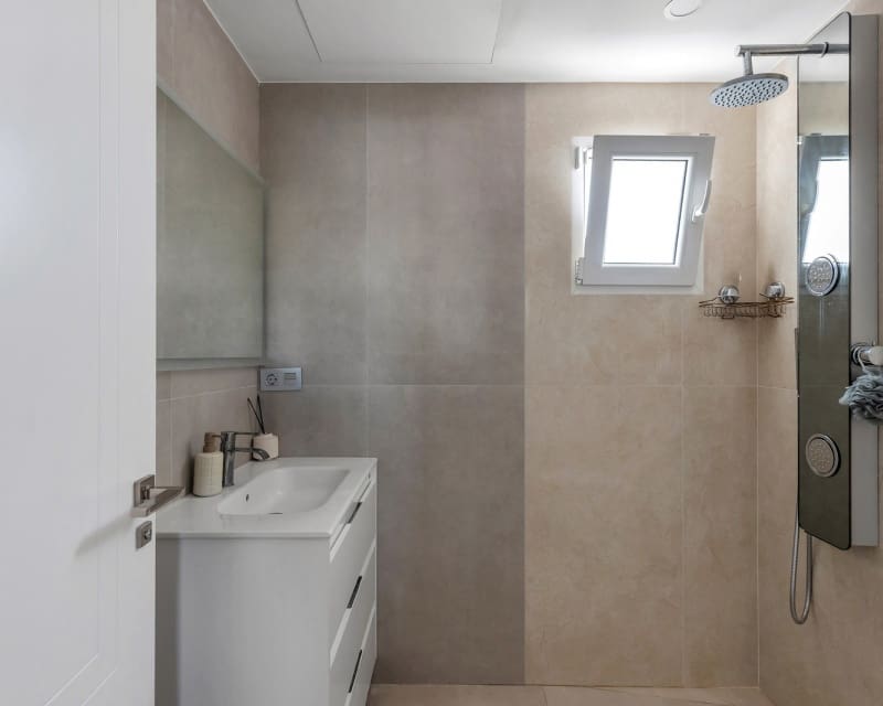 5 Zimmer Villa zu verkaufen in Los Balcones mit Pool Garage - 849.000 € (Ref: 10057328)