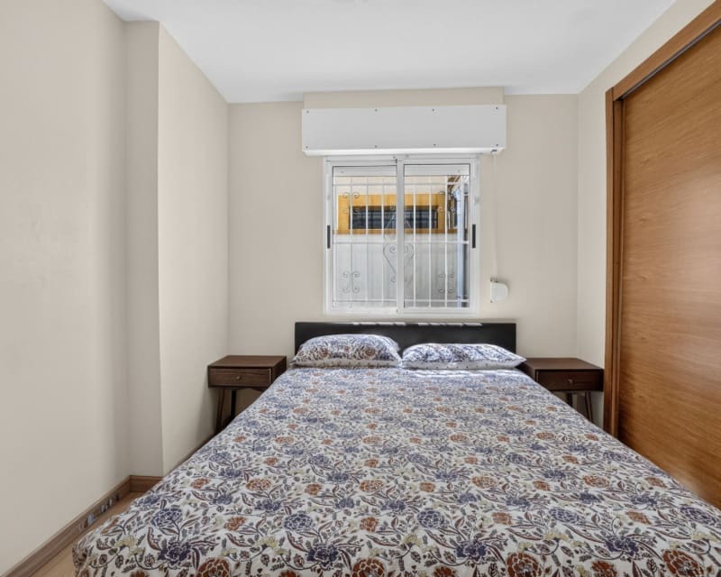 3 bedroom Townhouse for sale in Torrevieja with pool - € 199,000 (Ref: 10057330)
