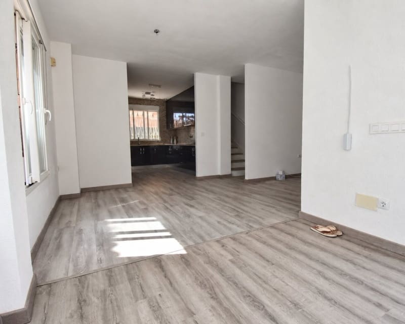 3 soveværelse Villa til salg i Playa Flamenca med swimmingpool garage - € 429.000 (Ref: 10076803)
